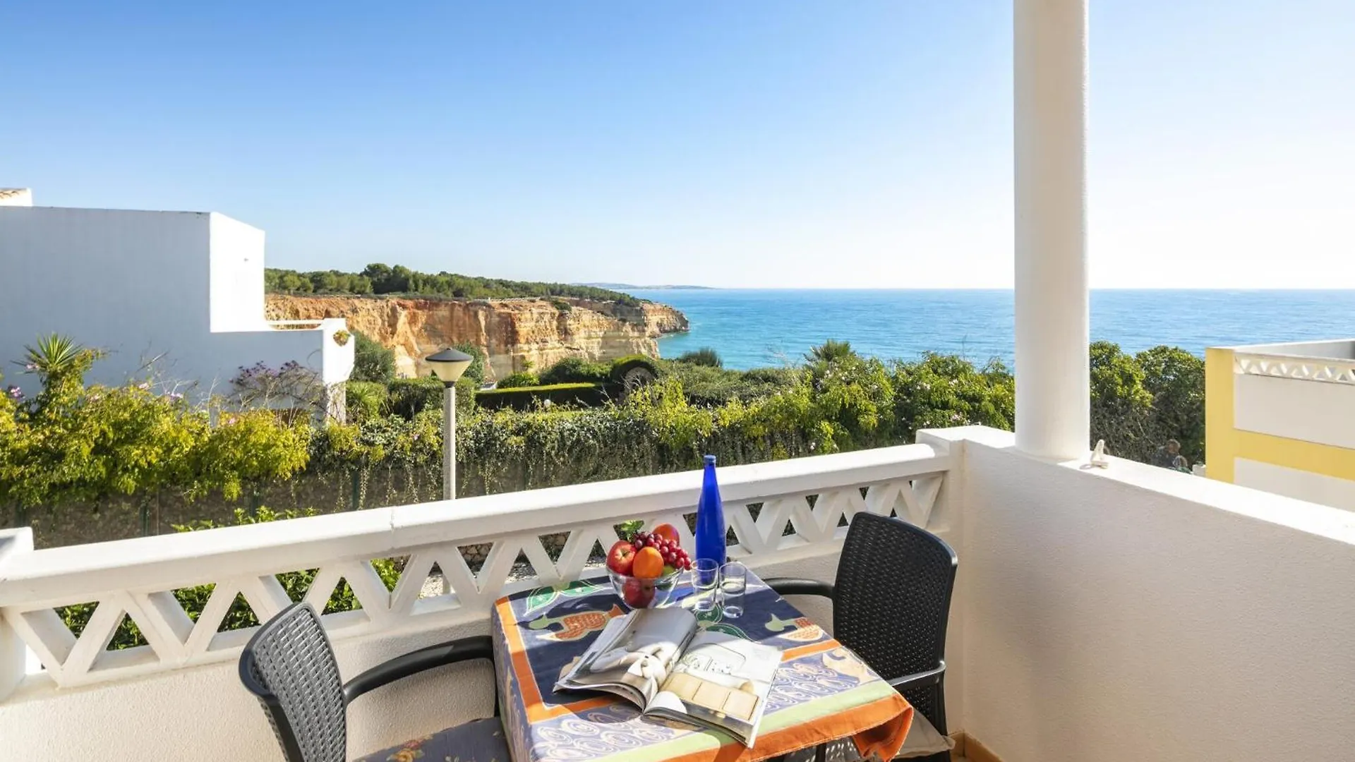 Holiday Home With Terrace, Sea-View Benagil