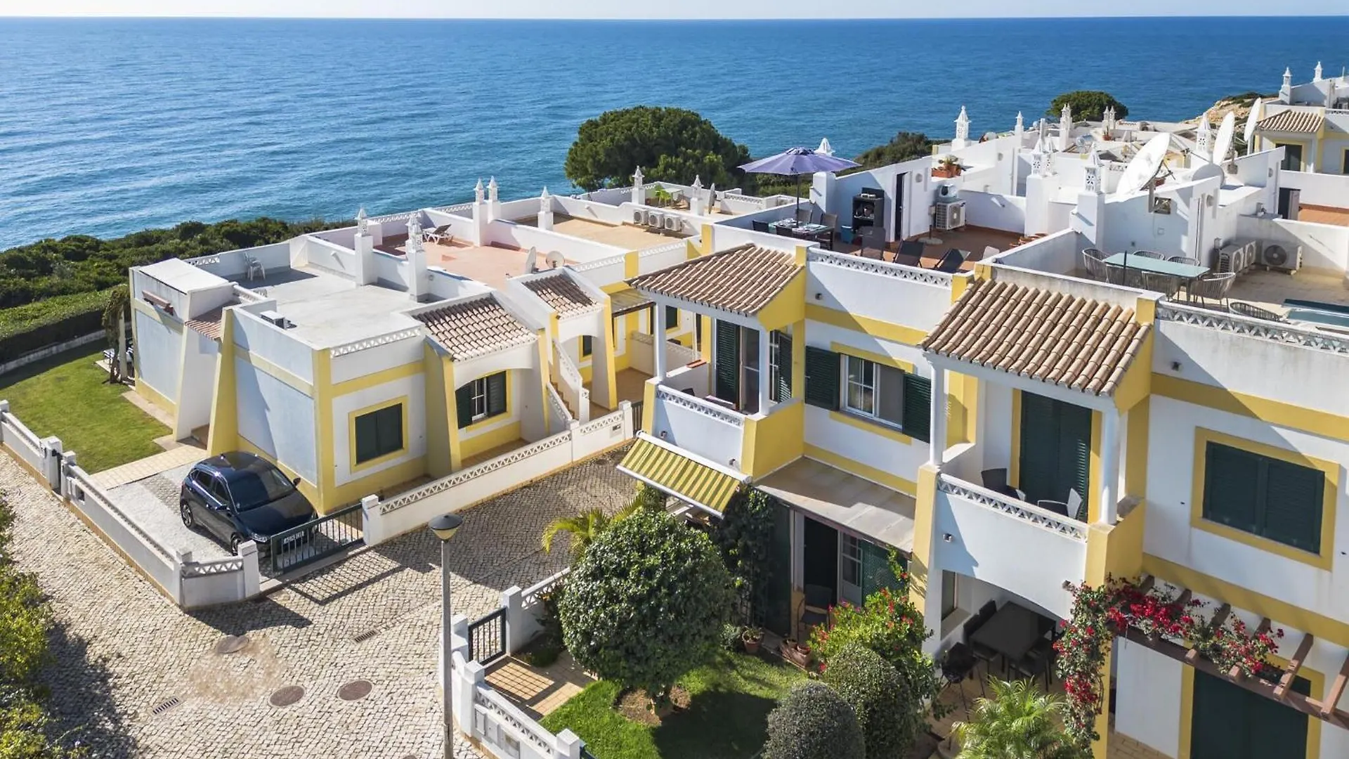 Holiday Home With Terrace, Sea-View Benagil